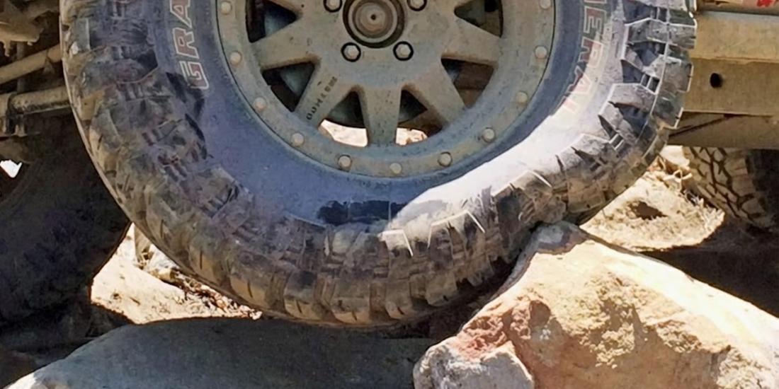 UTV Tire Pressure Guide & Chart: PSI Specs for Rocks, Sand & Mud
